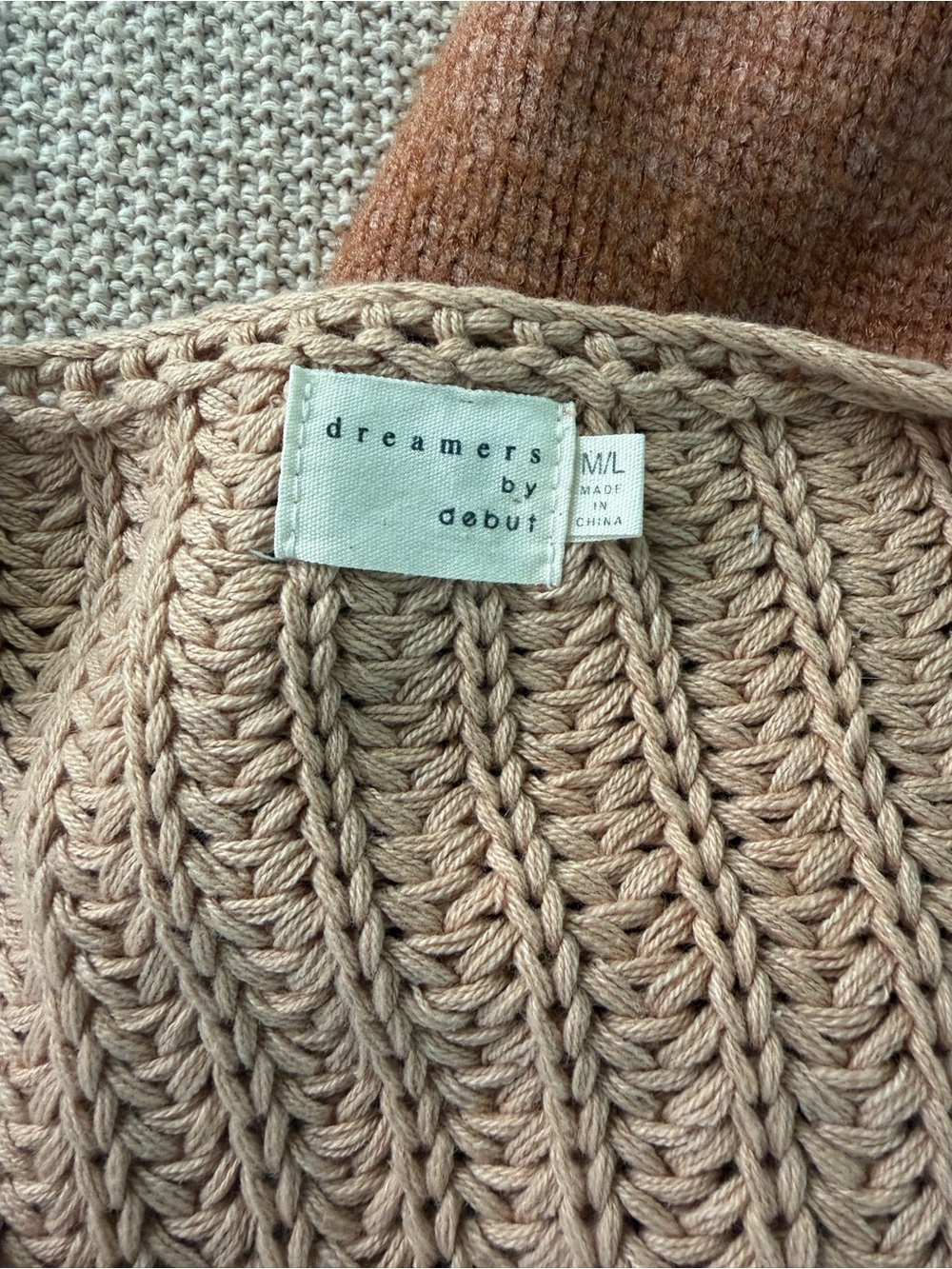 Sleeveless Chunky Knit Cardigan Vest in Dusty Rose - Picture 2 of 2